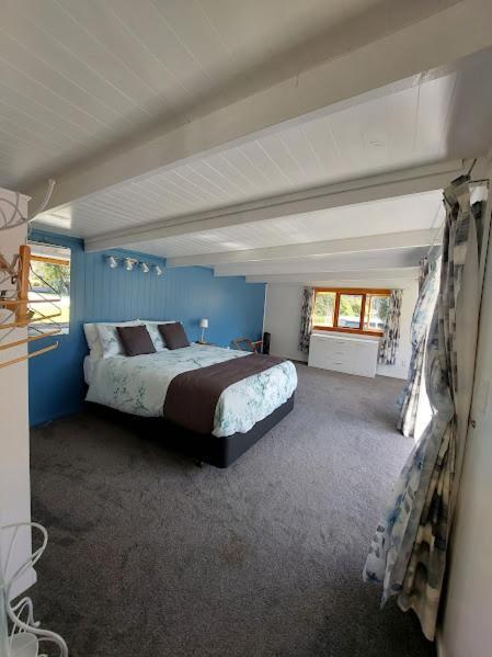 4 Palms Cottage Coromandel Town Exterior photo