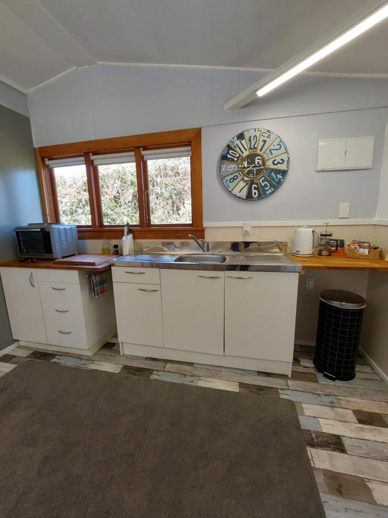 4 Palms Cottage Coromandel Town Exterior photo